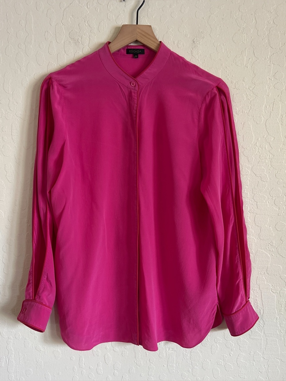 Escada 100% Silk Mandarin Collar Long Sleeve Button Down Shirt 38 Medium Pink